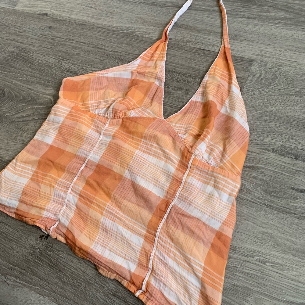 CUTE ORANGE TOP !! - Picture 2 of 5